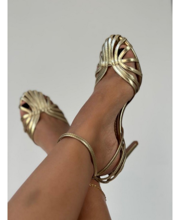 Sandale à talon dorée
